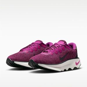Nike Women's Motiva GORE-TEX Walking Shoes